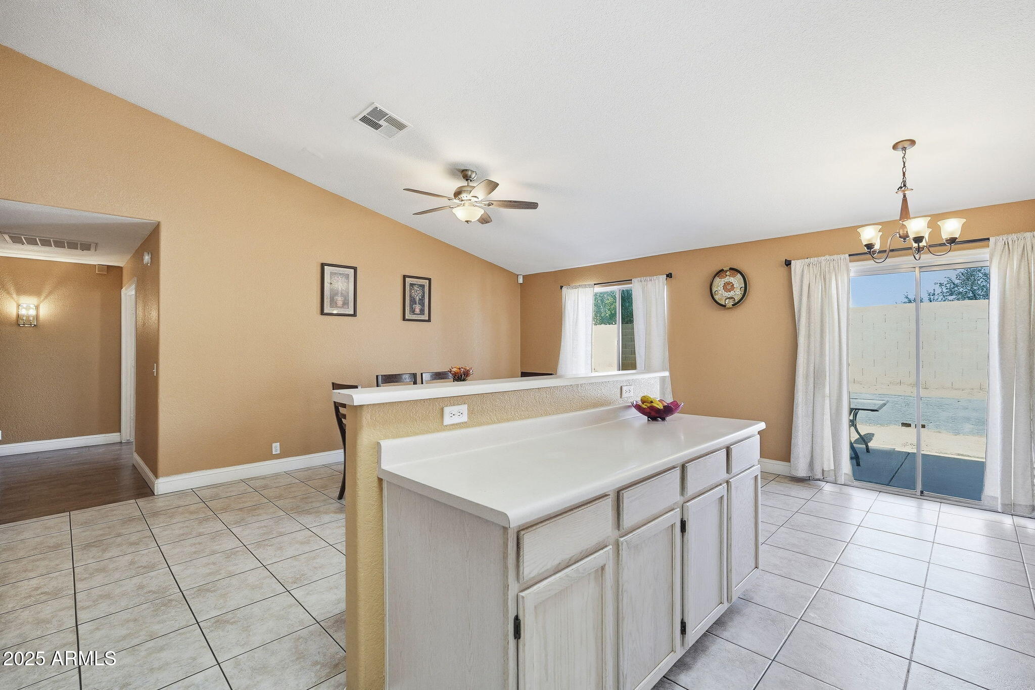 8730 West Ocotillo Road Glendale, AZ 85305 - Photo 20 of 58 Kitchen-Dining-breakfast area