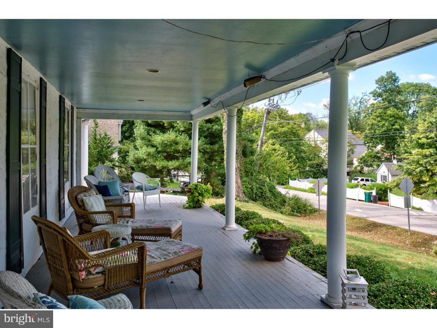 422 Old Lancaster Road Berwyn, PA 19312 - Photo 4 of 25 Porch