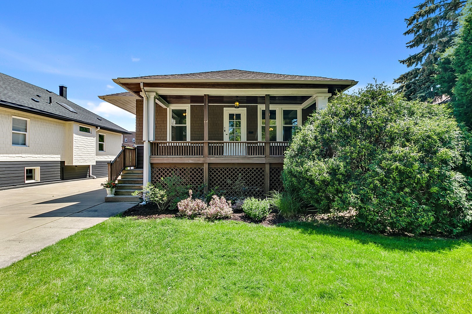 433 Addison Road Riverside, IL 60546 - Photo 1 of 36