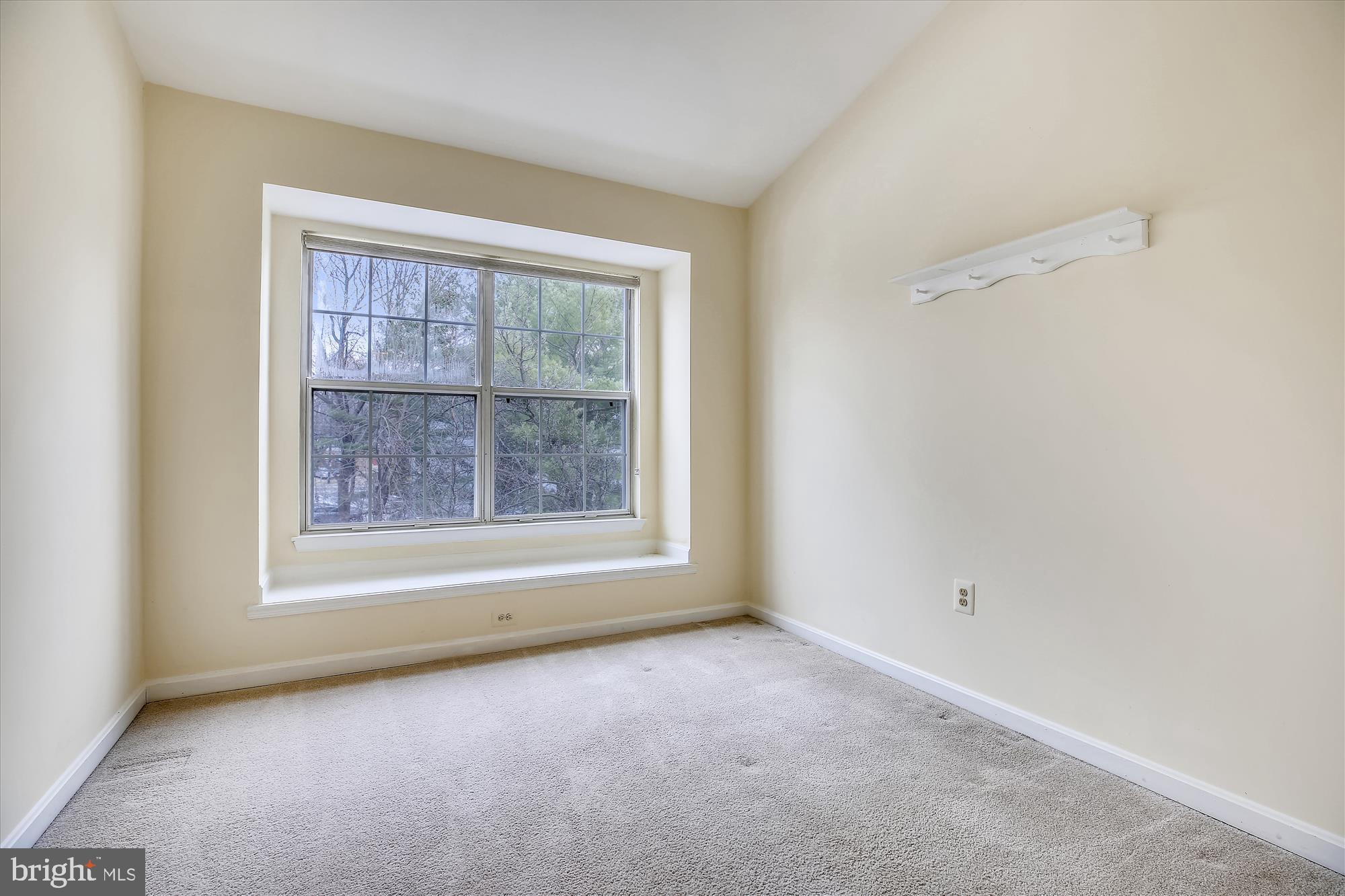 11242 Watermill Lane Silver Spring, MD 20902 - Photo 21 of 30 Bedroom 2