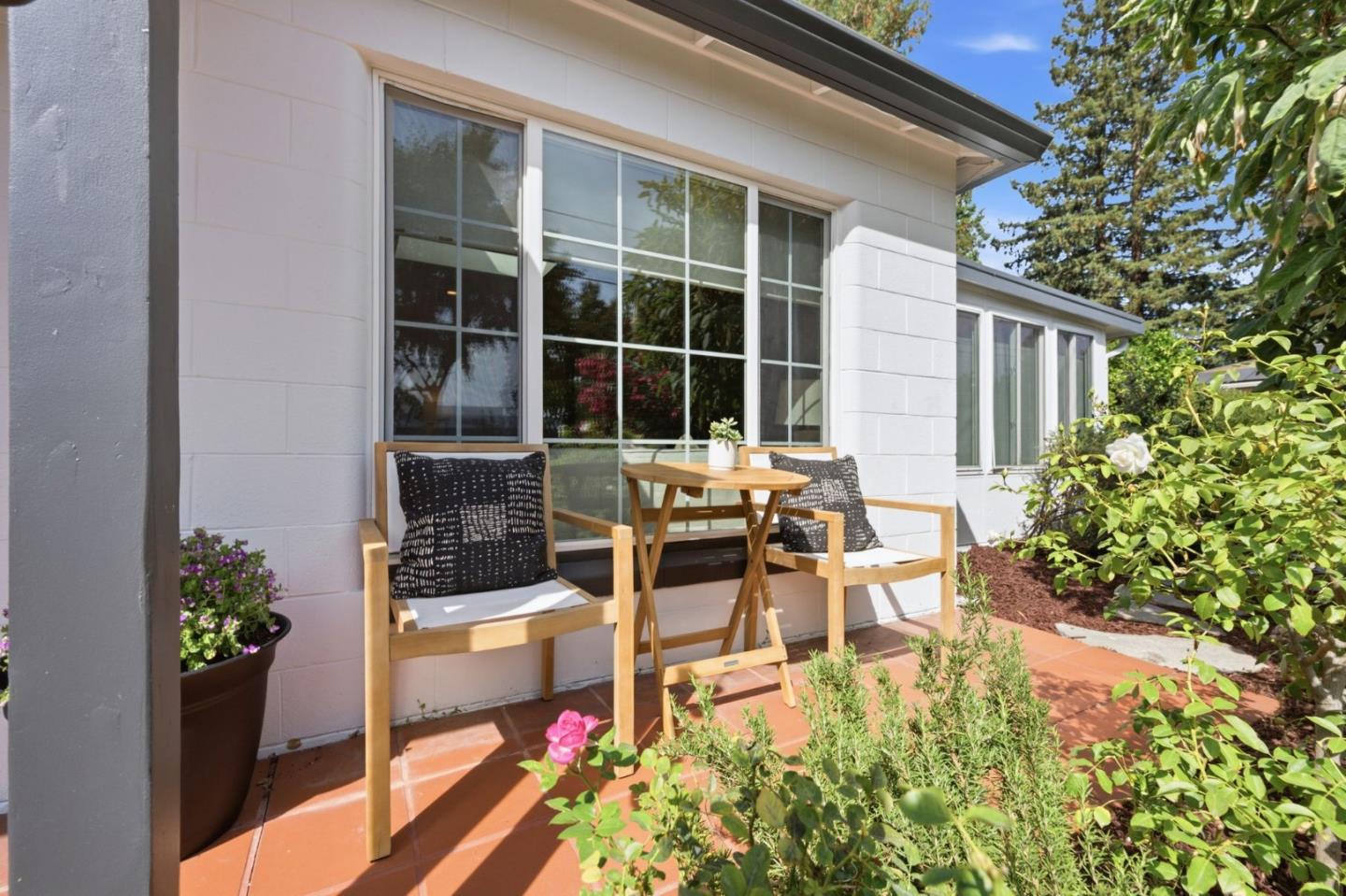 190 East Middlefield Road Mountain View, CA 94043 - Photo 51 of 60 Gallery Image 51