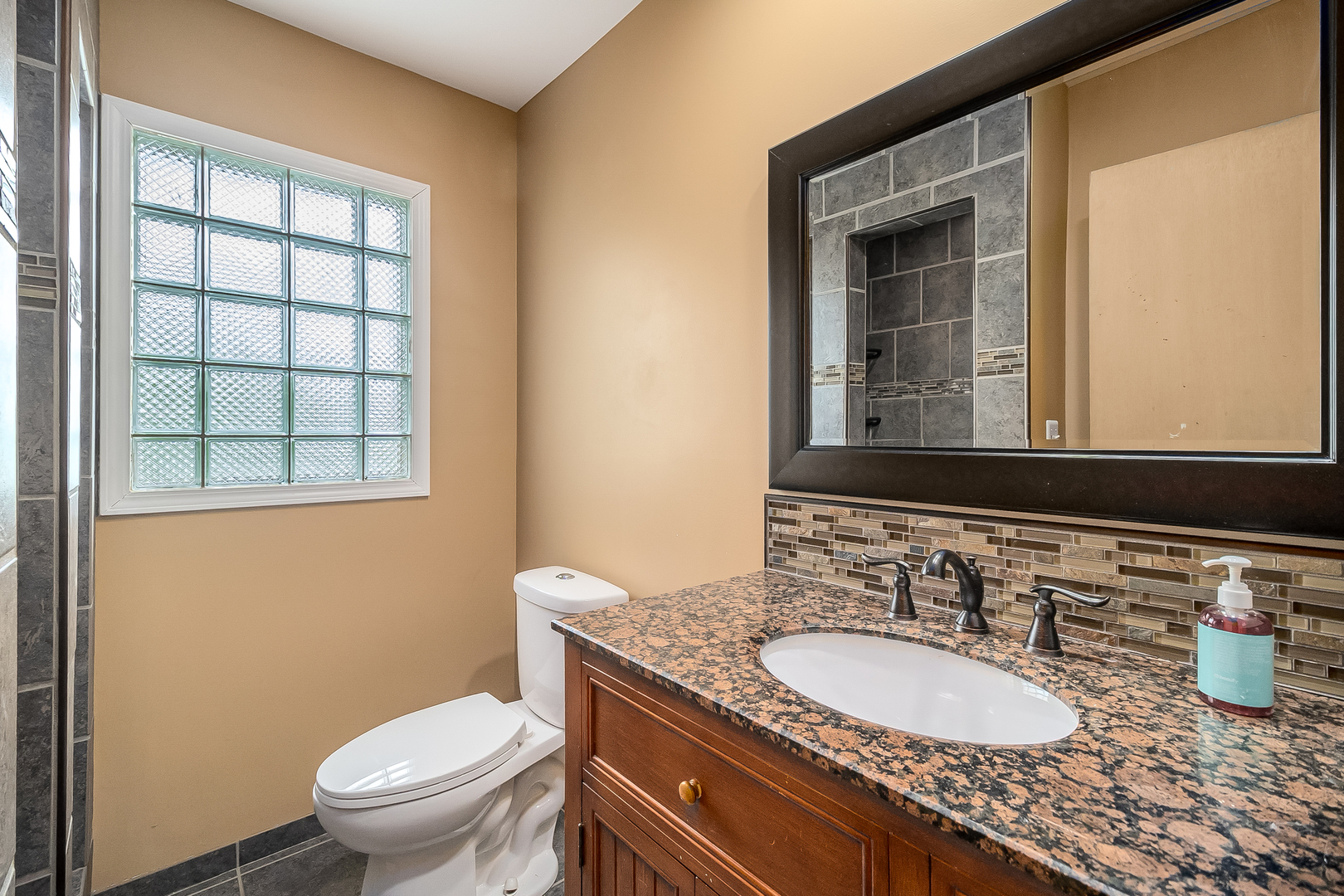 336 East Quincy Street Riverside, IL 60546 - Photo 18 of 24