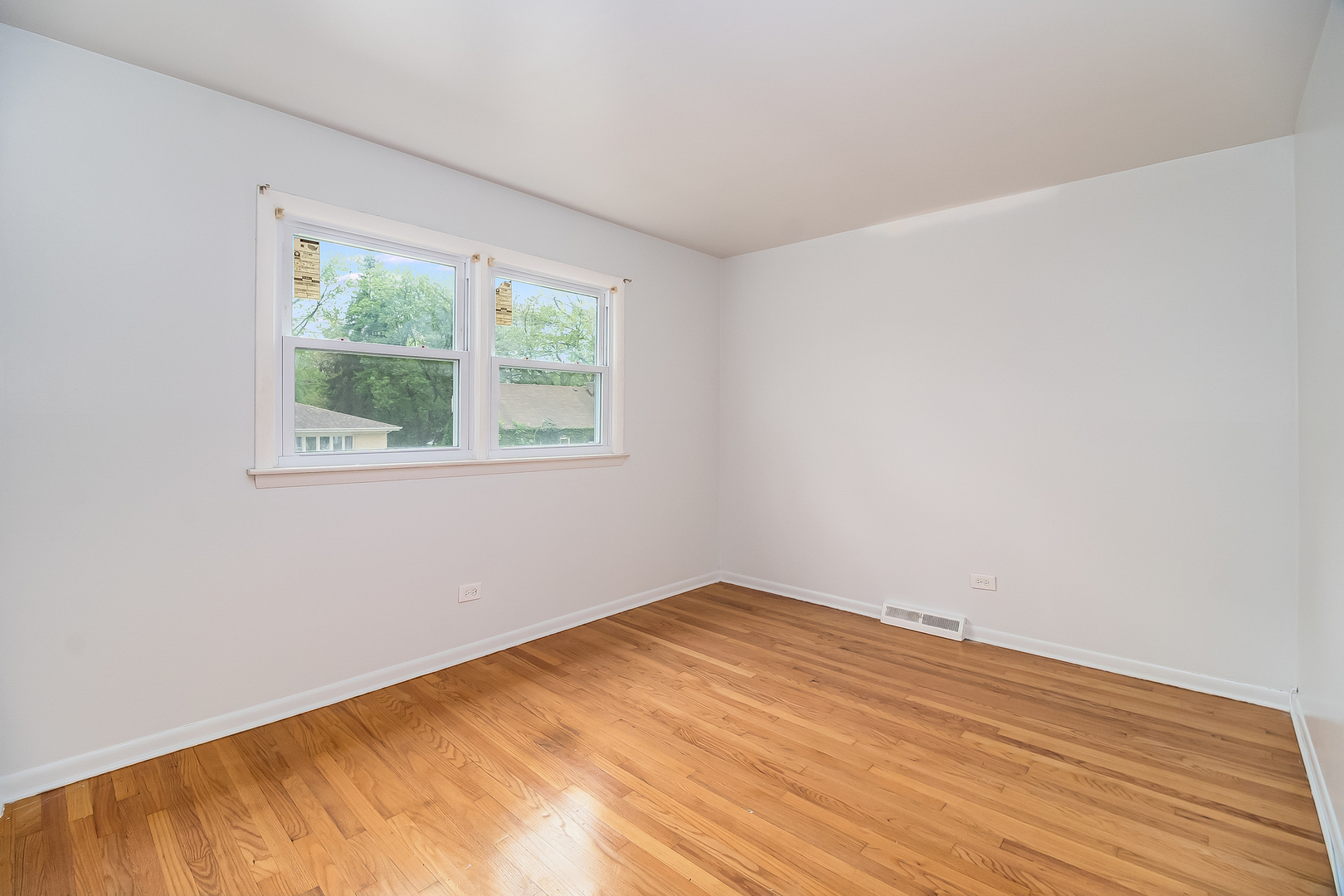 336 East Quincy Street Riverside, IL 60546 - Photo 20 of 24
