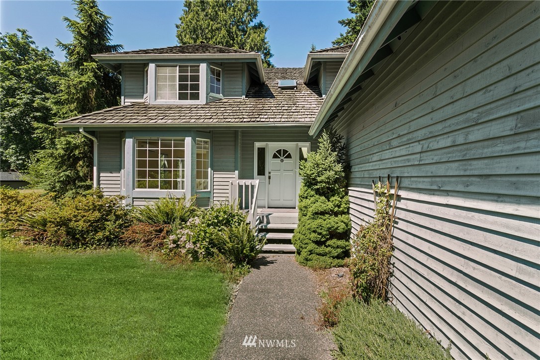 15426 49th Avenue Southeast Bothell, WA 98012 - Photo 4 of 35