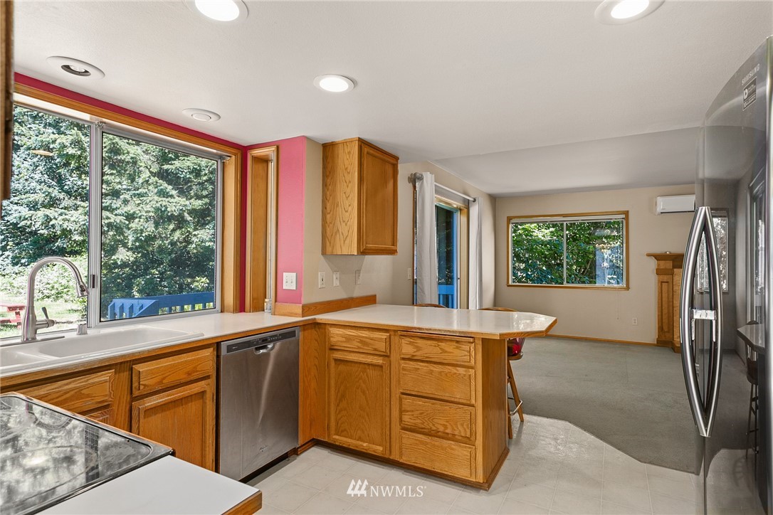 15426 49th Avenue Southeast Bothell, WA 98012 - Photo 8 of 35