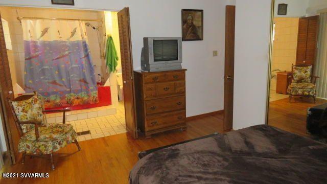 4240 East Waldron Road Rimrock, AZ 86335 - Photo 10 of 34 main bedroom