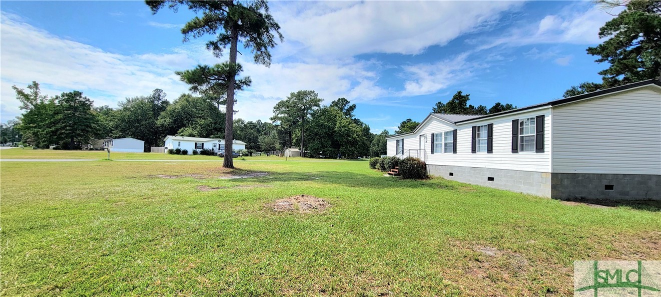 500 Red Bird Drive Springfield, GA 31329 - Photo 3 of 40