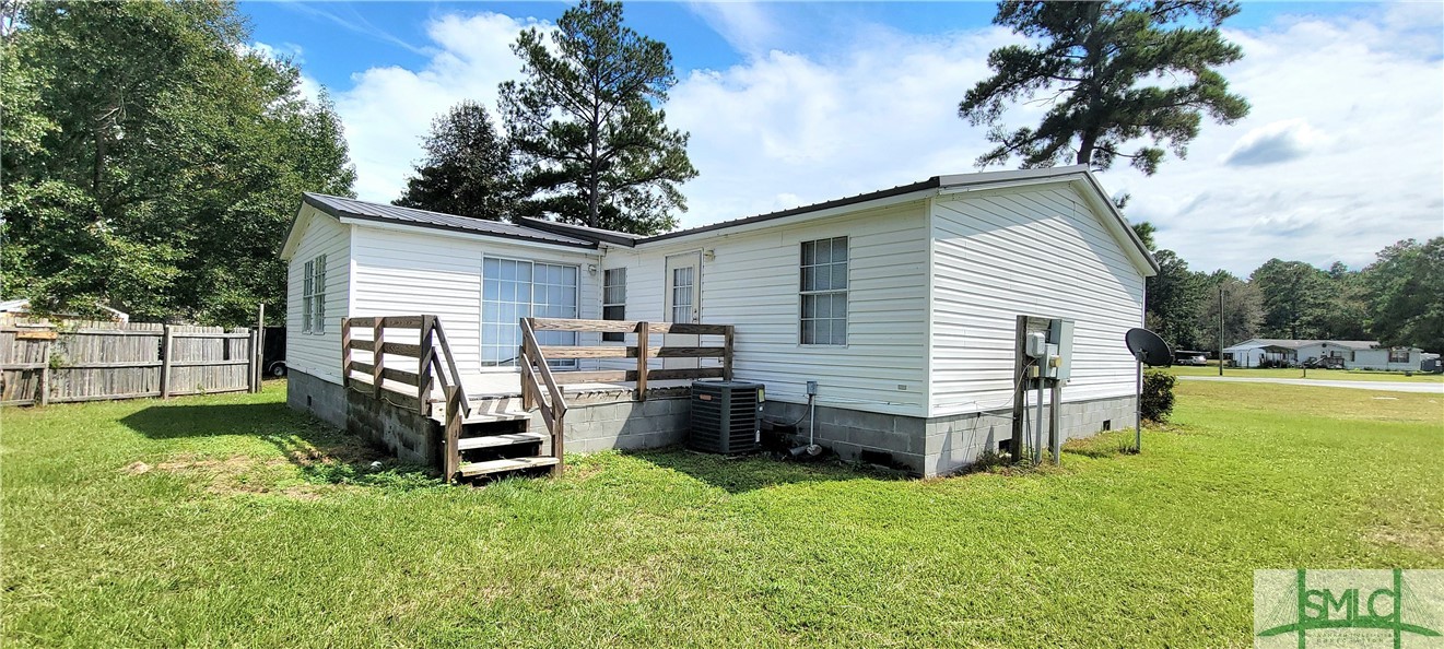 500 Red Bird Drive Springfield, GA 31329 - Photo 8 of 40