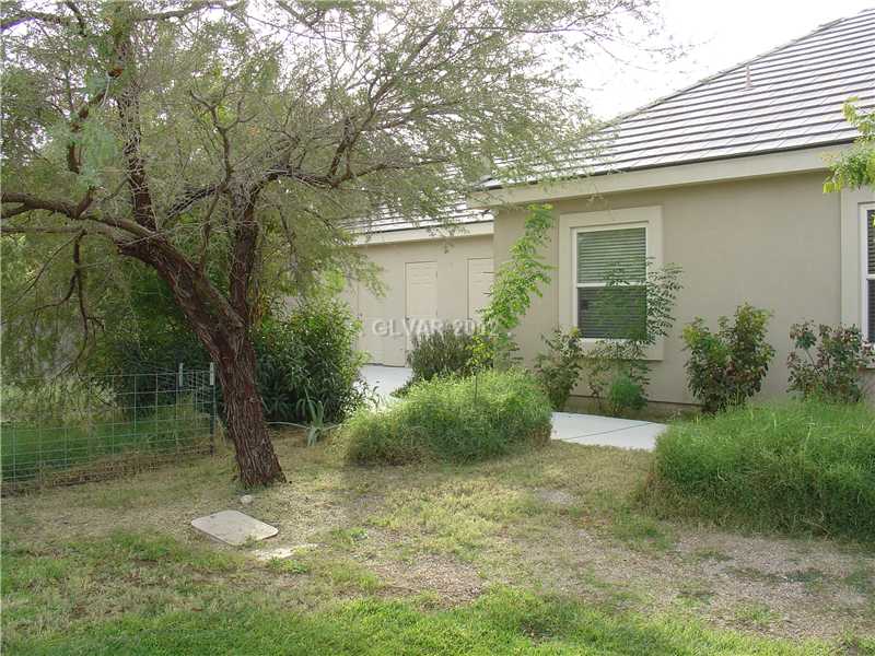 5600 South Gateway Road Las Vegas, NV 89120 - Photo 7 of 26 Exterior Back.