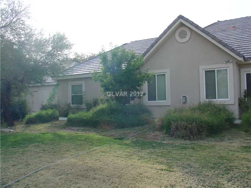 5600 South Gateway Road Las Vegas, NV 89120 - Photo 9 of 26 Exterior Back.