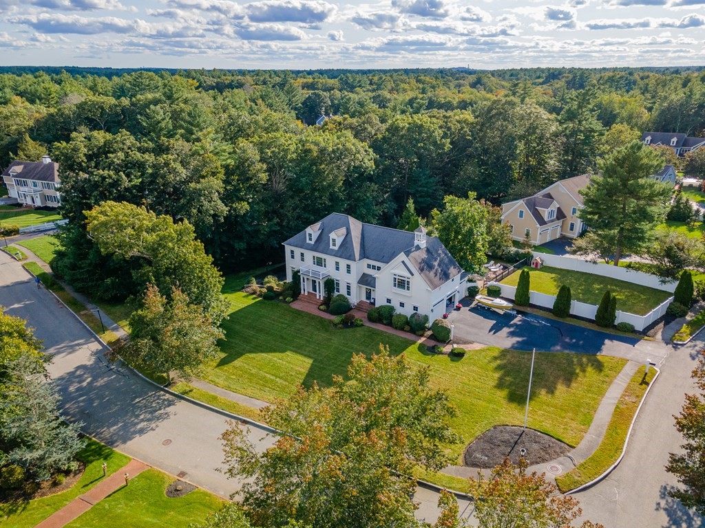 3 Gardner Way Hanover, MA 02339 - Photo 5 of 42 Gallery Image 5