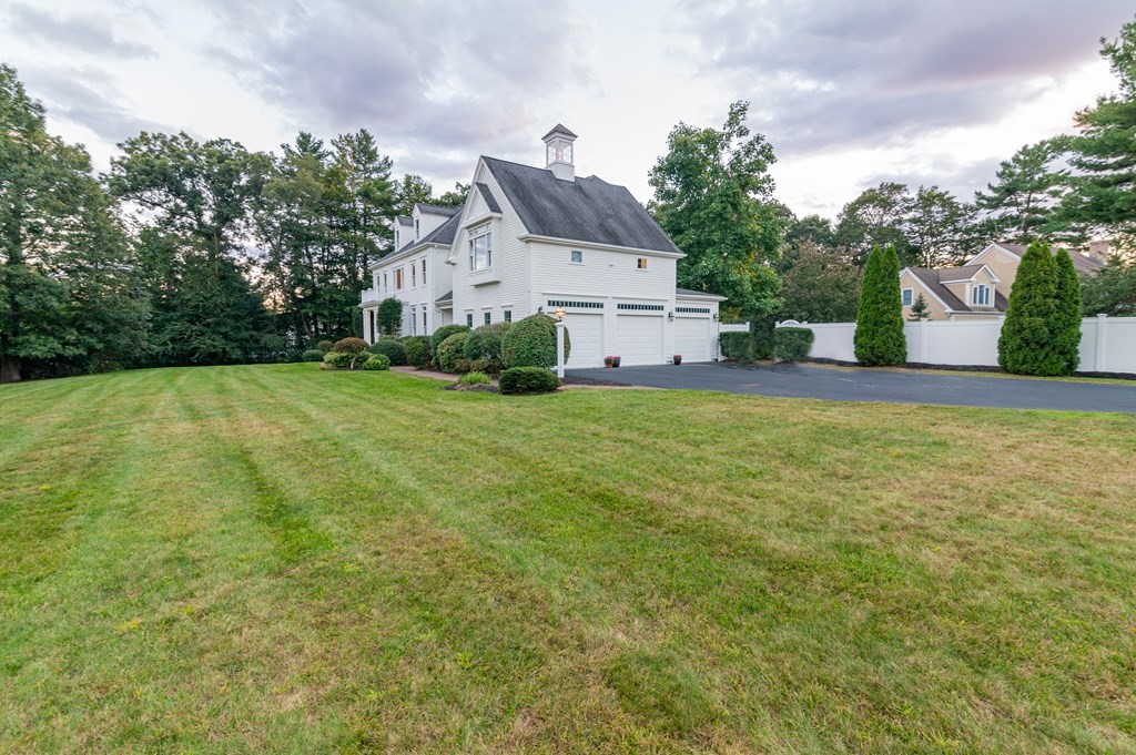 3 Gardner Way Hanover, MA 02339 - Photo 6 of 42 Gallery Image 6