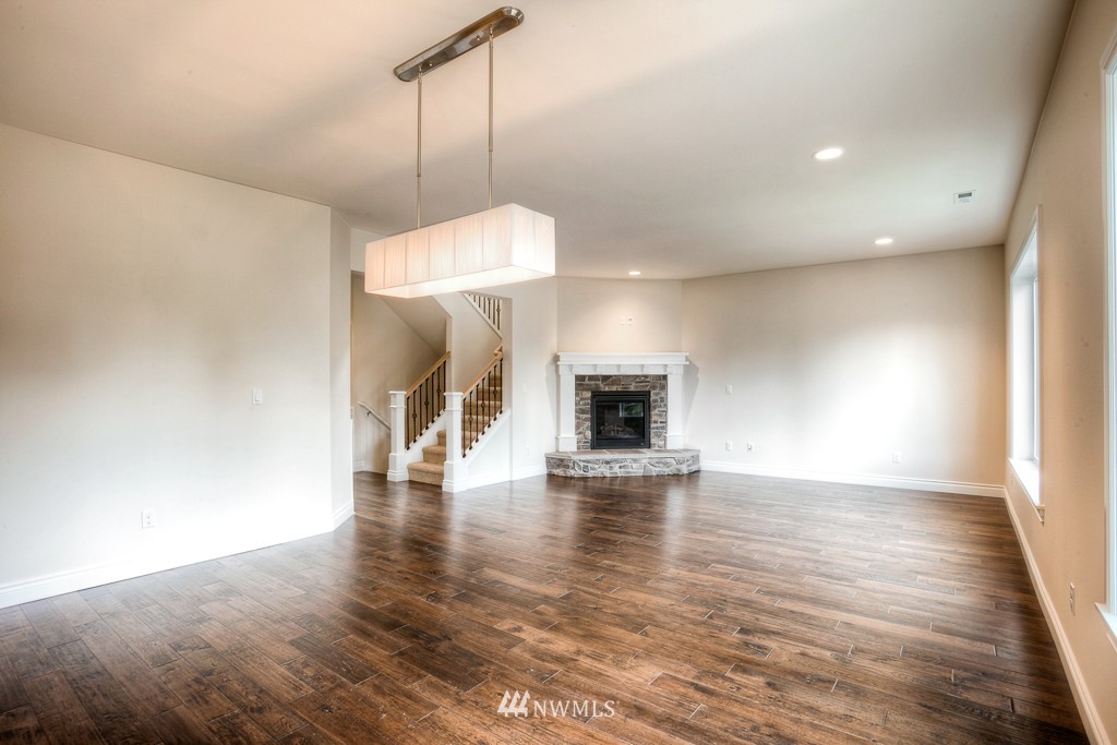 18314 40th Drive Southeast, Unit 4 Bothell, WA 98012 - Photo 6 of 12 Gallery Image 6