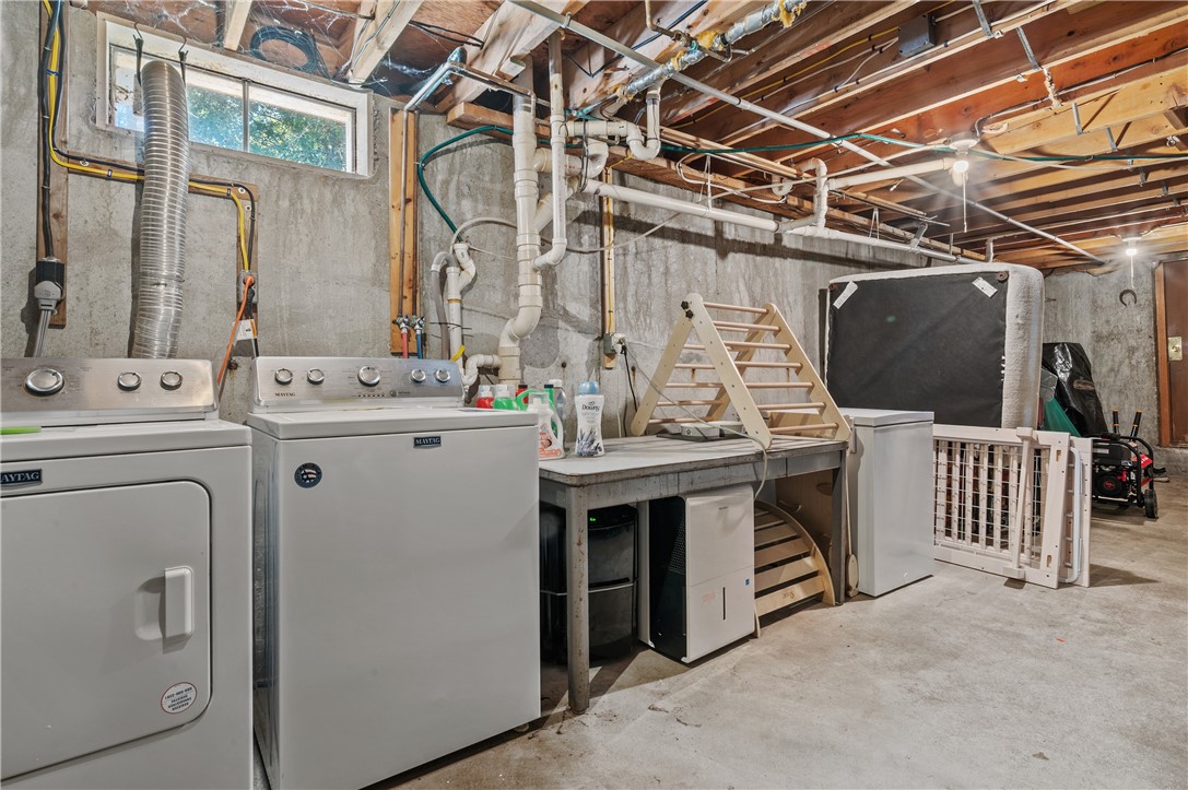 450 Franklin Road Coventry, RI 02816 - Photo 31 of 50 second floor loft