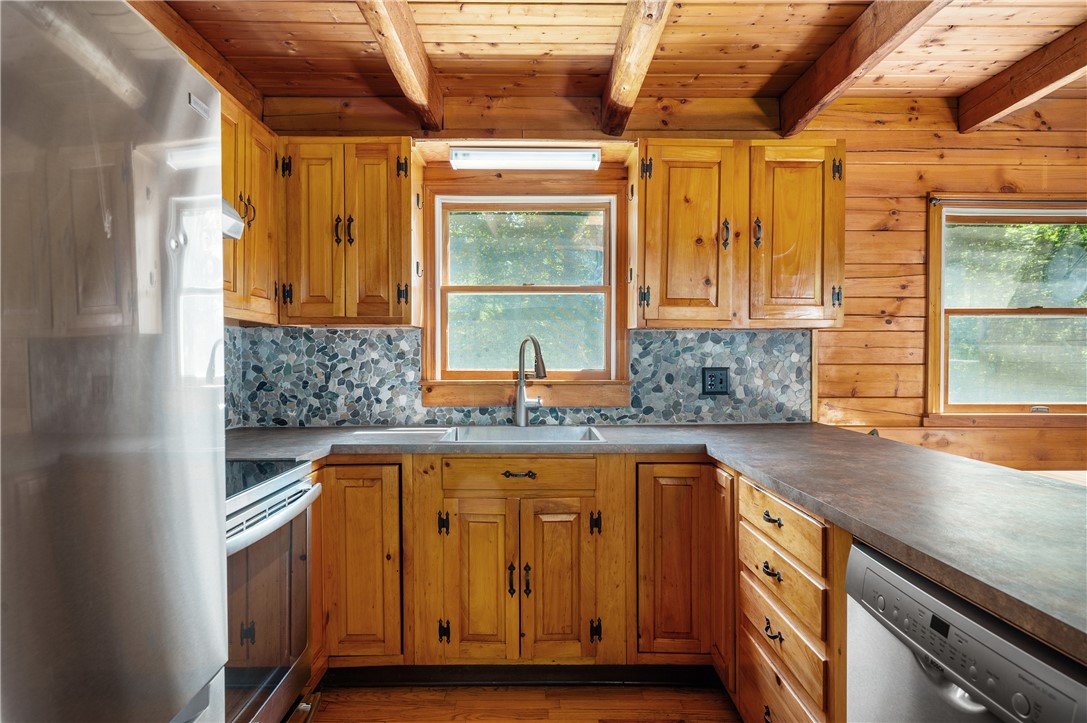 450 Franklin Road Coventry, RI 02816 - Photo 10 of 50