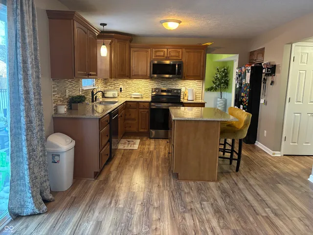 $465,500 | 10497 Silver Ridge Circle, Fishers, IN 46038