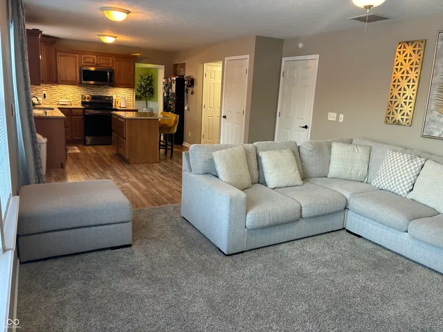 $465,500 | 10497 Silver Ridge Circle, Fishers, IN 46038