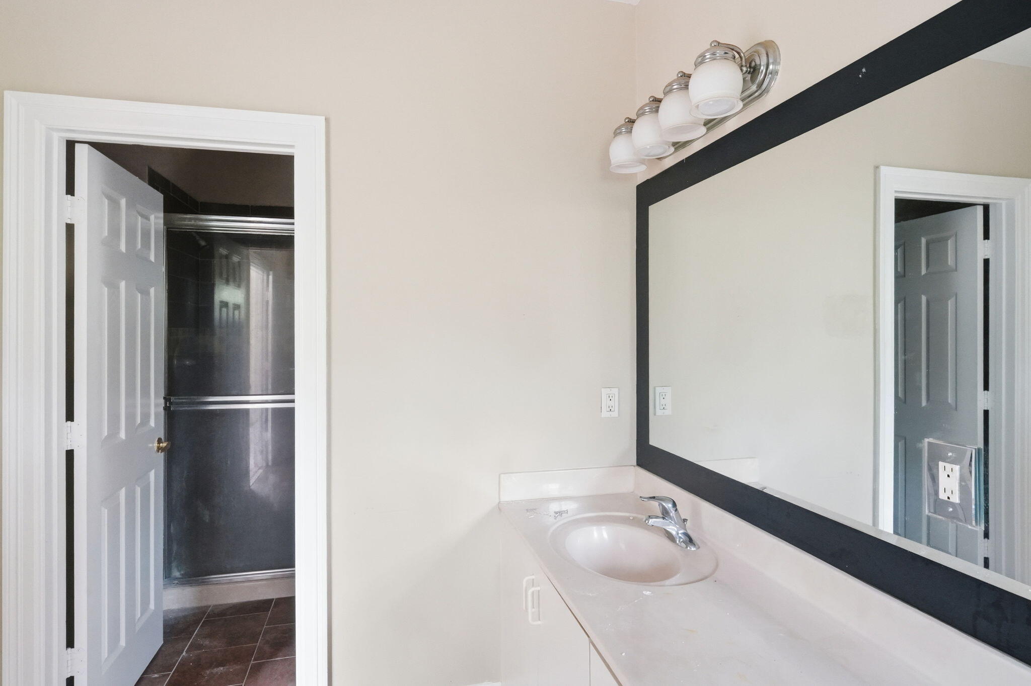 2465 Southwest 99th Way Miramar, FL 33025 - Photo 18 of 28 ListerPros_017