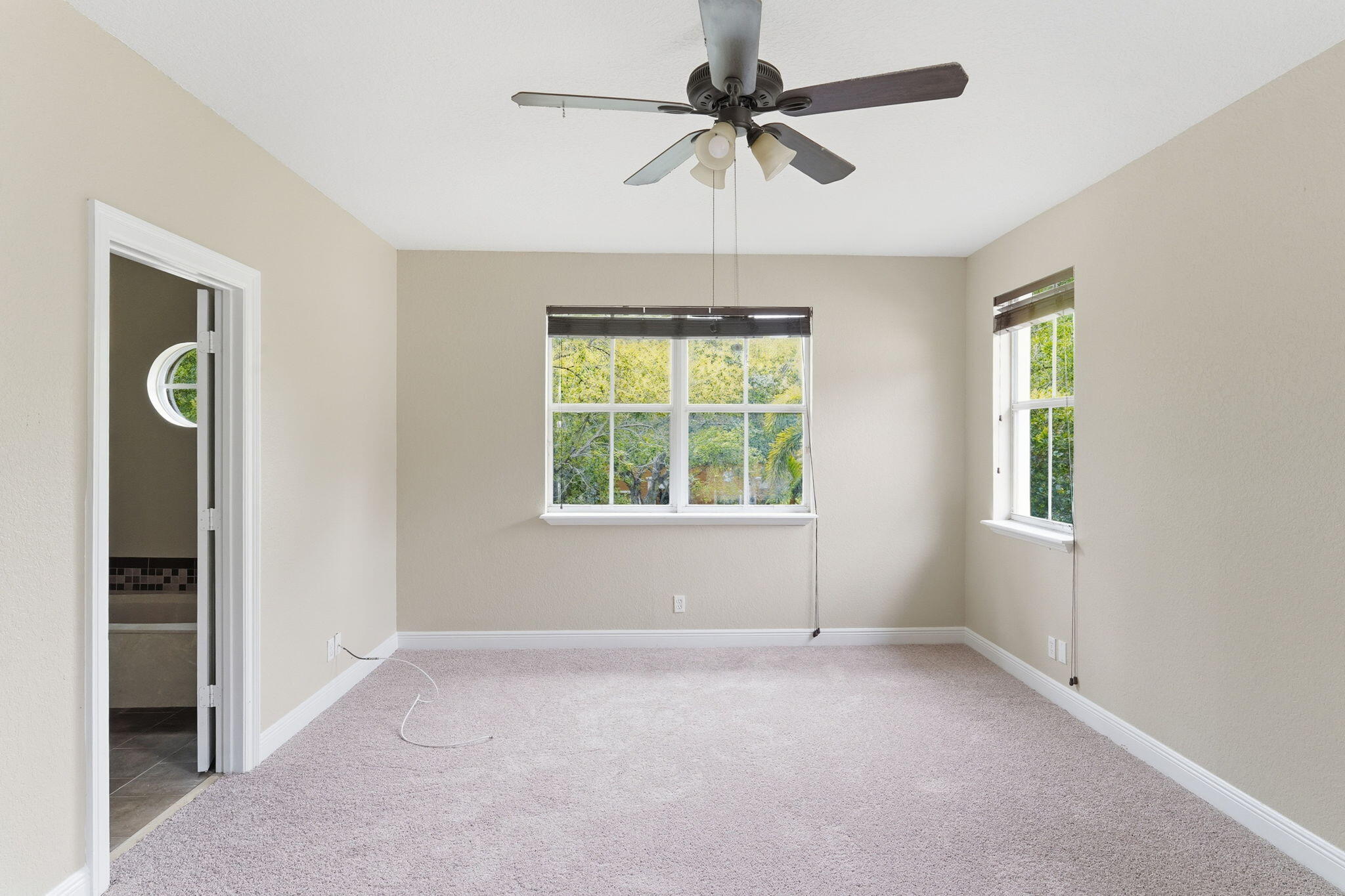 2465 Southwest 99th Way Miramar, FL 33025 - Photo 9 of 28 ListerPros_008