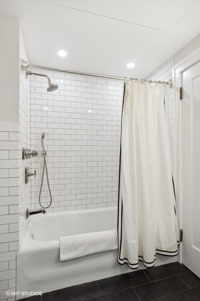 2335 North Commonwealth Avenue, Unit 1G Chicago, IL 60614 - Photo 17 of 19