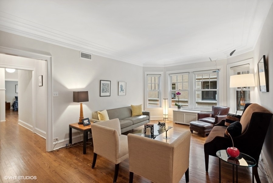 2335 North Commonwealth Avenue, Unit 1G Chicago, IL 60614 - Photo 3 of 19