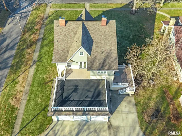 $455,000 | 905 East 1st N Street, Carlinville, IL 62626