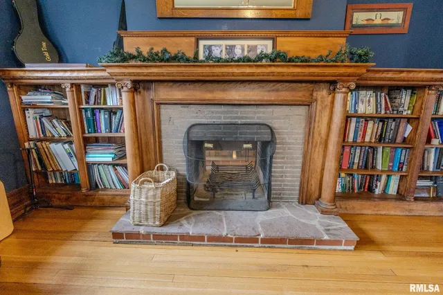 $455,000 | 905 East 1st N Street, Carlinville, IL 62626