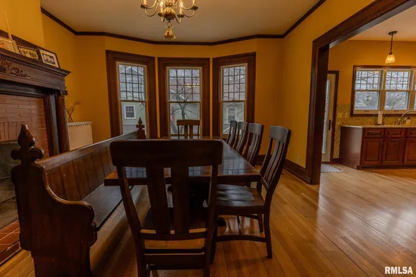 $455,000 | 905 East 1st N Street, Carlinville, IL 62626