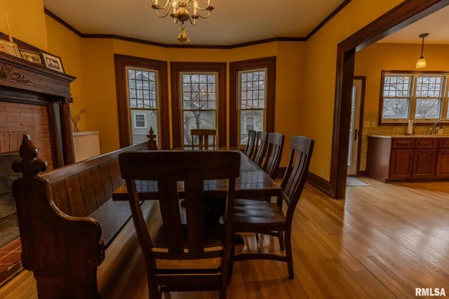 $455,000 | 905 East 1st N Street, Carlinville, IL 62626