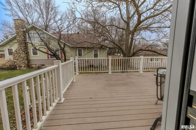 $455,000 | 905 East 1st N Street, Carlinville, IL 62626