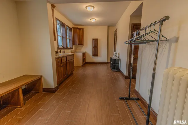 $455,000 | 905 East 1st N Street, Carlinville, IL 62626