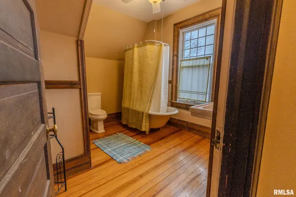 $455,000 | 905 East 1st N Street, Carlinville, IL 62626