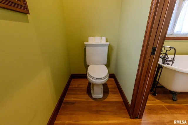 $455,000 | 905 East 1st N Street, Carlinville, IL 62626