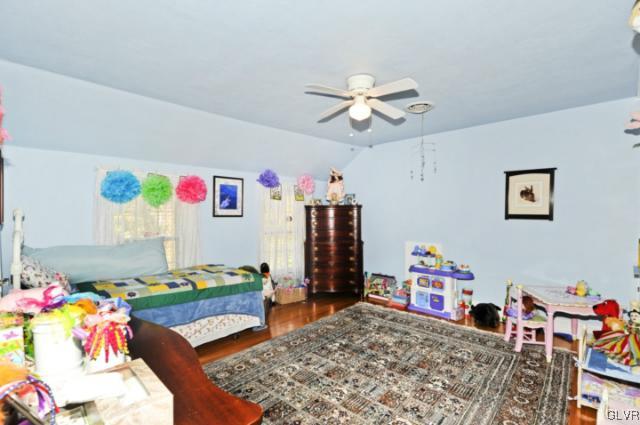100 Springfield Drive Bangor, PA 18013 - Photo 24 of 39 a living room with furniture and a couch