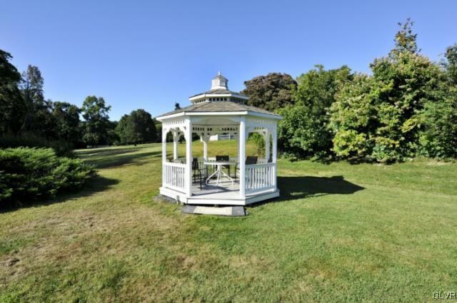 100 Springfield Drive Bangor, PA 18013 - Photo 33 of 39 a front view of a house with garden