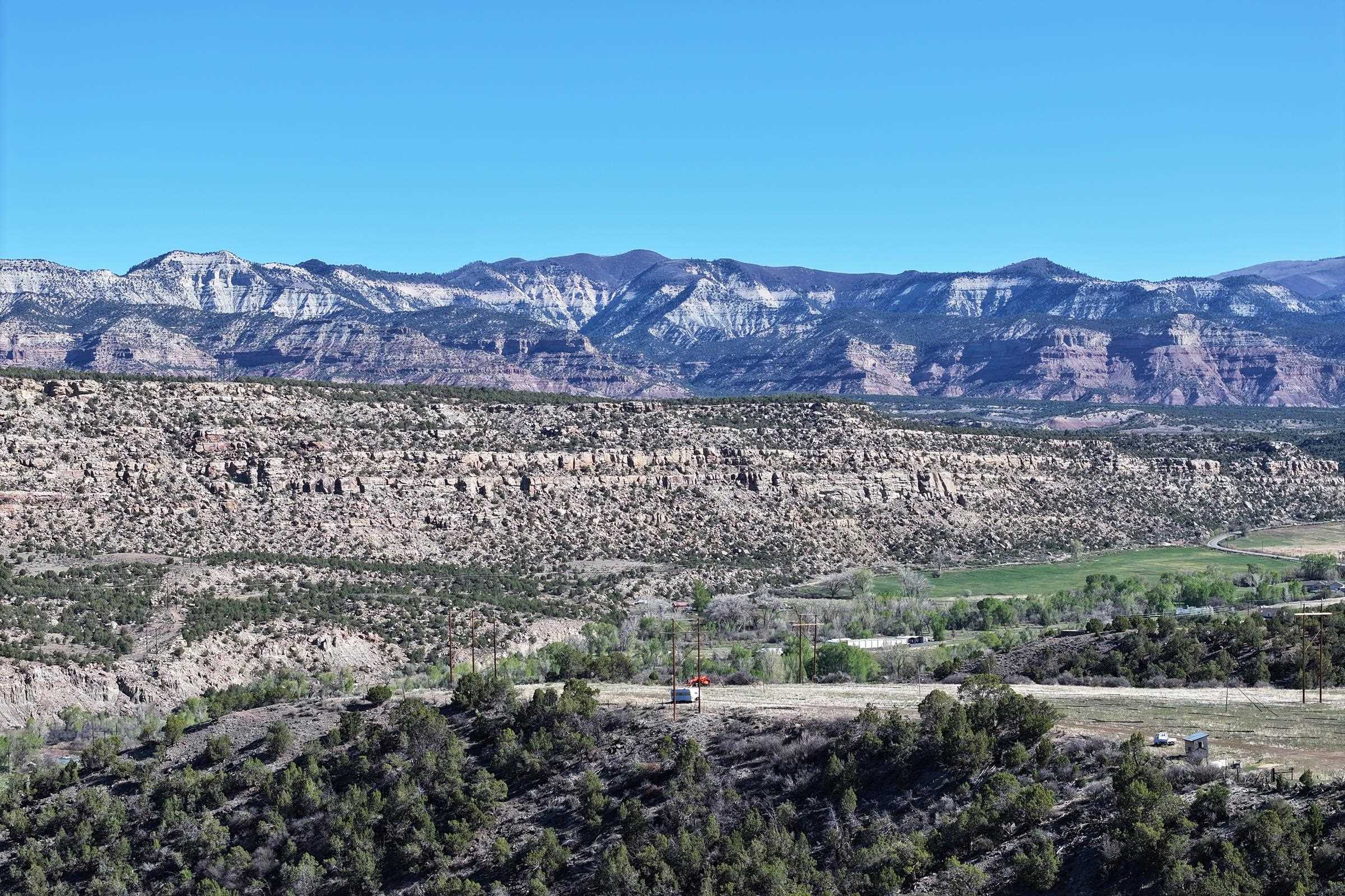 12482 54 54 7/10 Road Molina, CO 81646 - Photo 19 of 23 a view of a area with a mountain