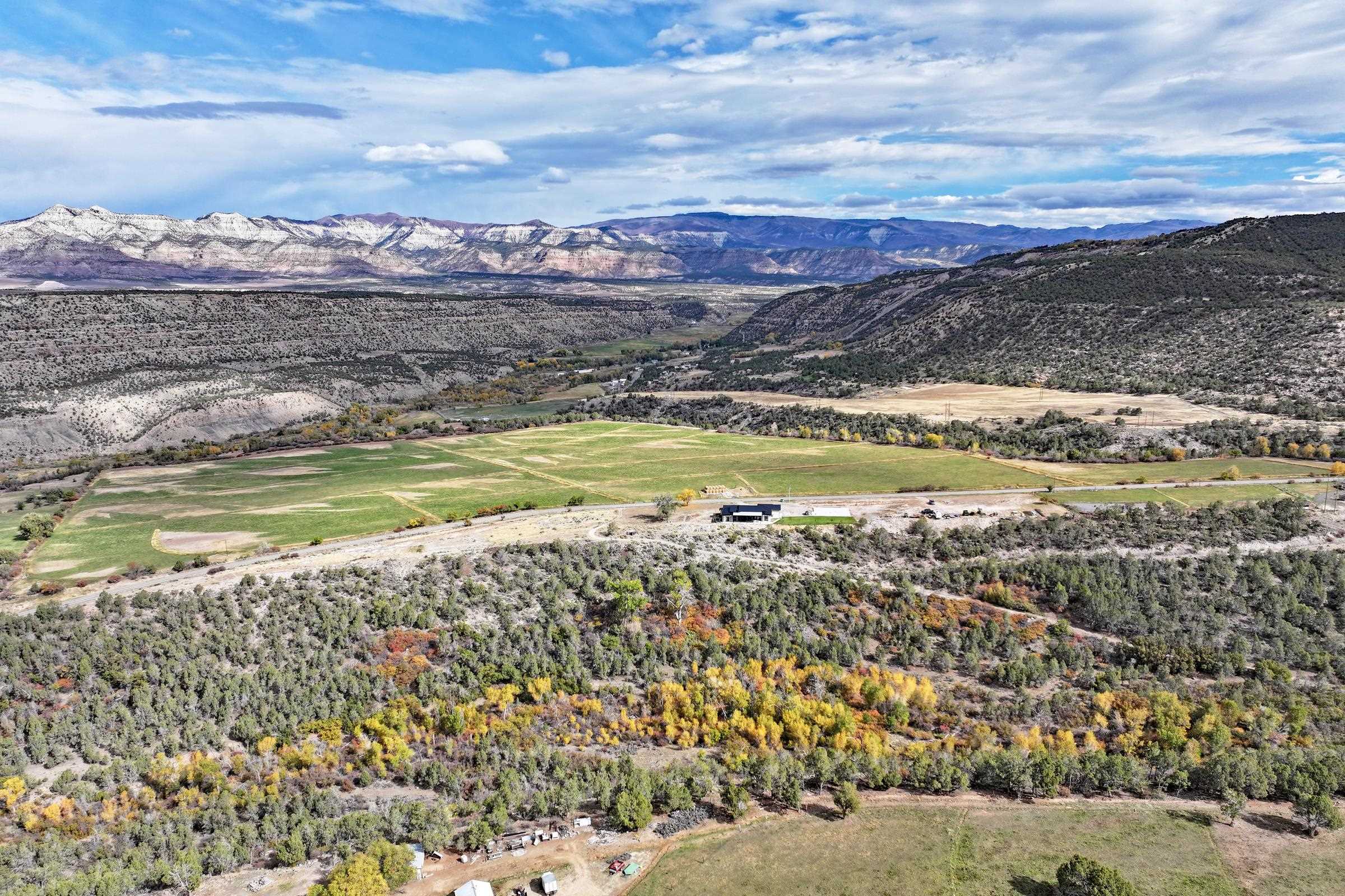 12482 54 54 7/10 Road Molina, CO 81646 - Photo 5 of 23 a view of an ocean and a mountain