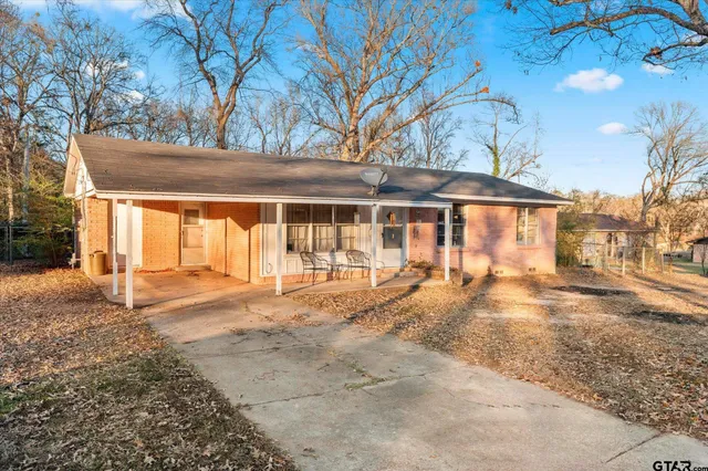 $169,000 | 411 Redbud Lane, Mount Pleasant, TX 75455