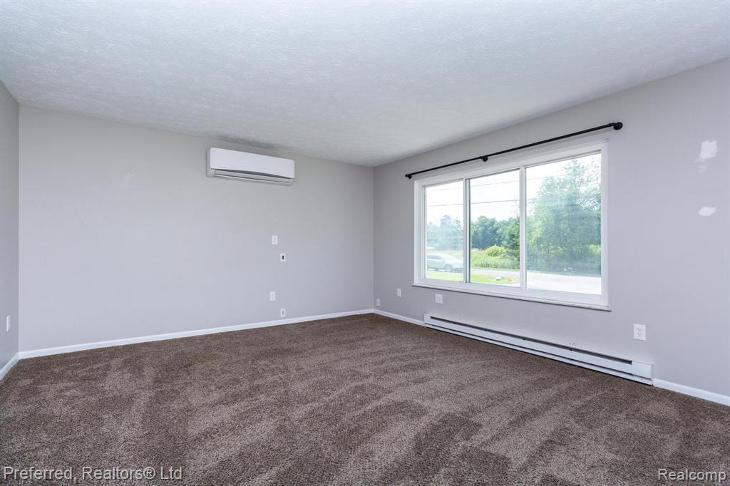 2895 Spring Hill Drive Howell, MI 48843 - Photo 8 of 32 Gallery Image 8