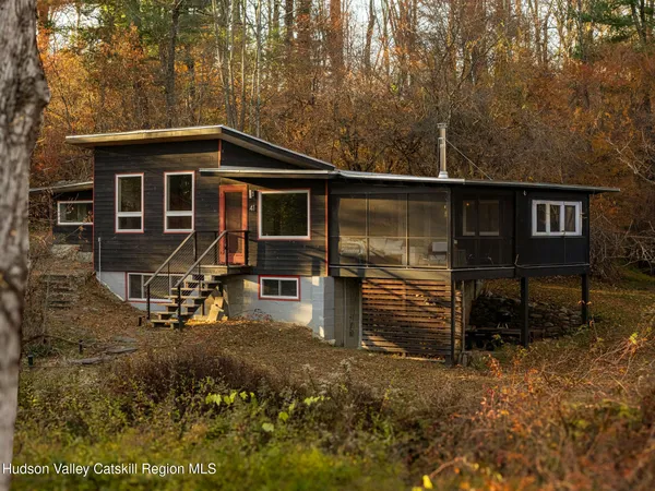 $599,000 | 41 Hickory Hill Road, Kerhonkson, NY 12446