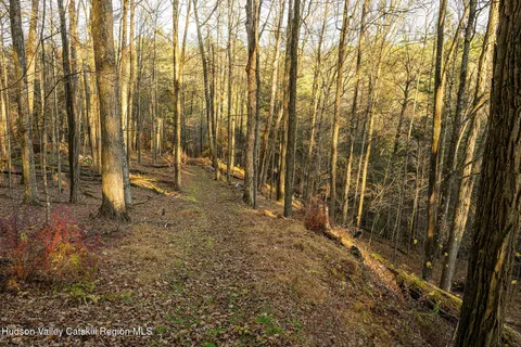 $599,000 | 41 Hickory Hill Road, Kerhonkson, NY 12446