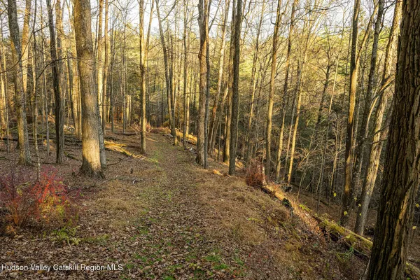 $599,000 | 41 Hickory Hill Road, Kerhonkson, NY 12446