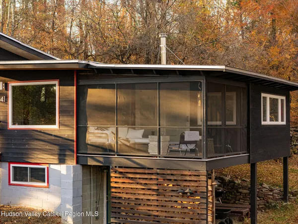 $599,000 | 41 Hickory Hill Road, Kerhonkson, NY 12446