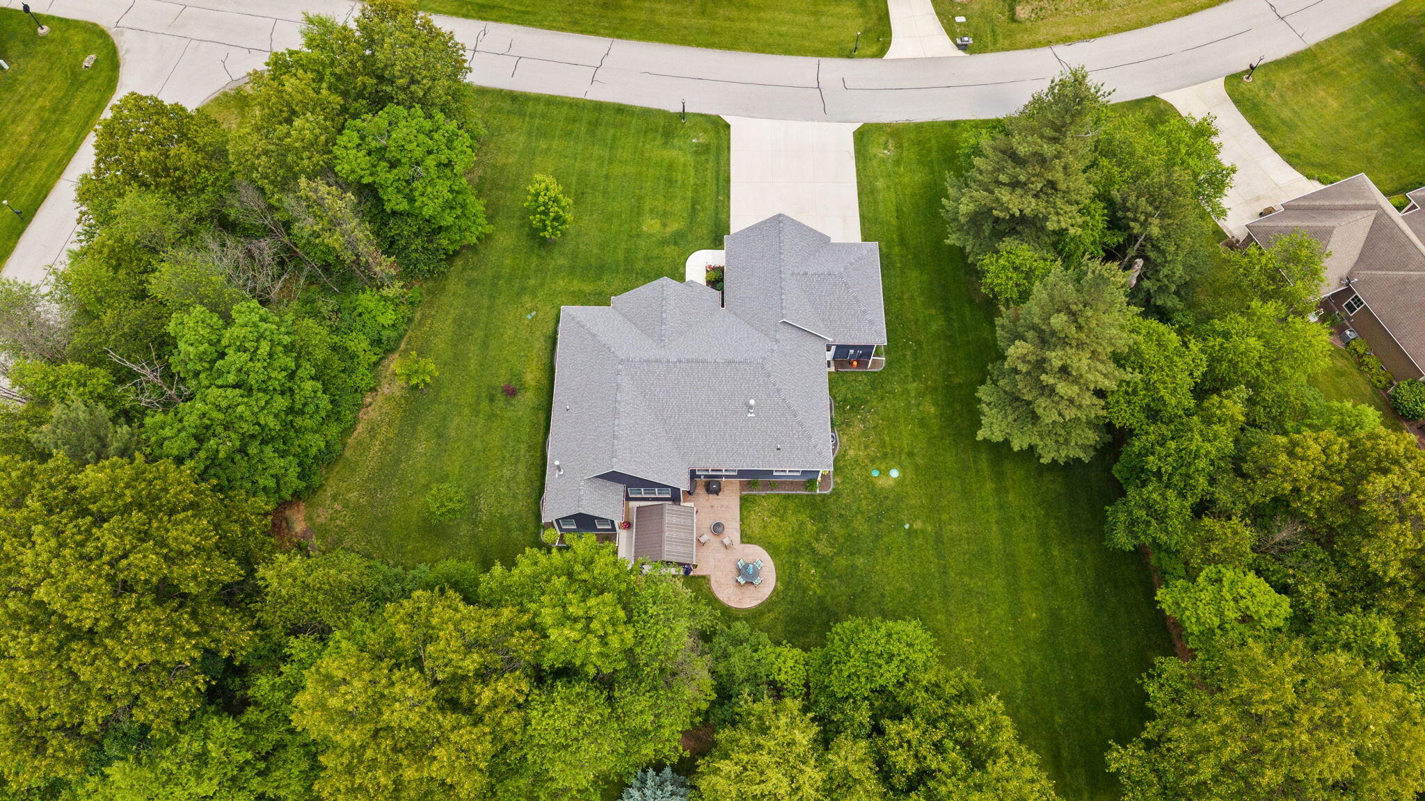 10186 Rustic Drive Demotte, IN 46310 - Photo 60 of 65 2048x1152