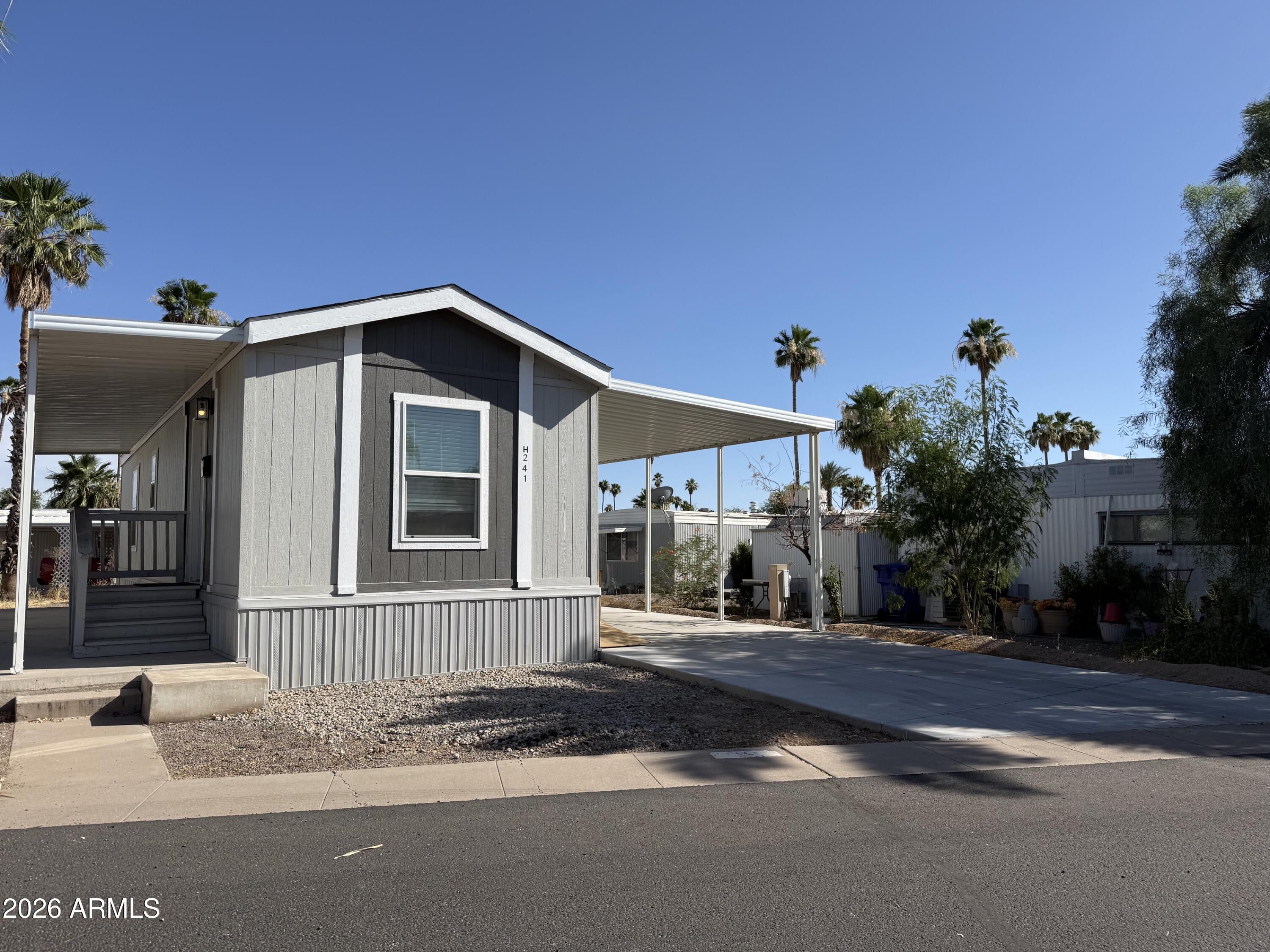 5201 West Camelback Road, Unit H241 Phoenix, AZ 85031 - Photo 2 of 16 IMG_7262