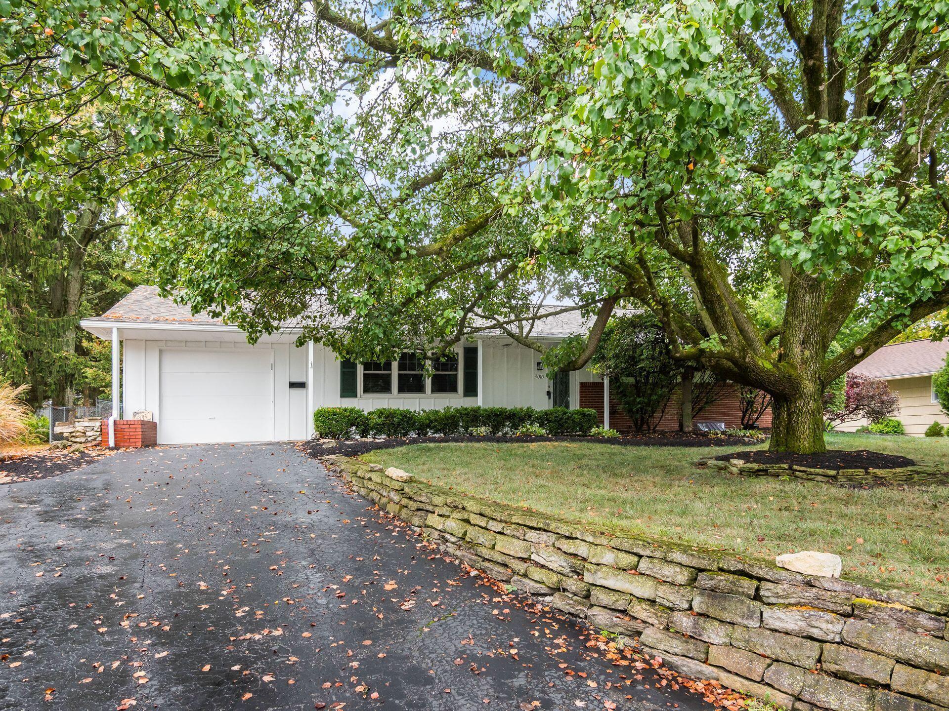 2081 Fishinger Road Upper Arlington, OH 43221 - Photo 2 of 77 002_ea64_N 2081 Fishinger 123