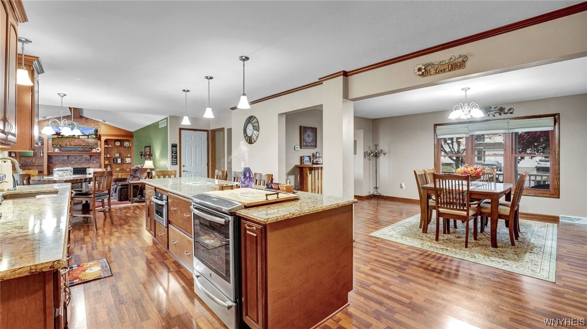 27 Southpoint Drive Lancaster, NY 14086 - Photo 14 of 43 Huge kitchen, fully remodeled
