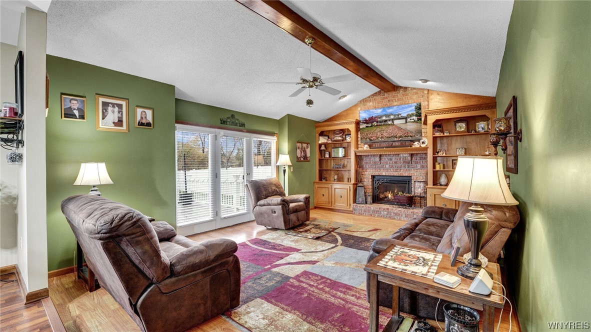 27 Southpoint Drive Lancaster, NY 14086 - Photo 22 of 43 Family room