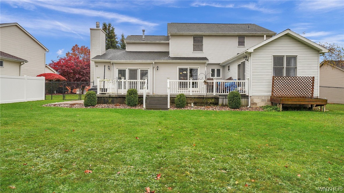 27 Southpoint Drive Lancaster, NY 14086 - Photo 7 of 43 Rear of the home
