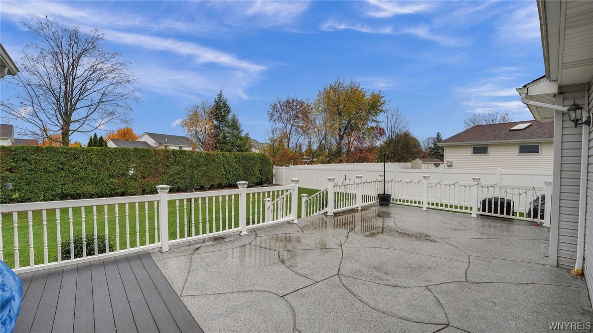 27 Southpoint Drive Lancaster, NY 14086 - Photo 8 of 43 Back deck
